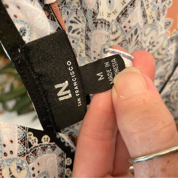 I.N San Francisco V Neck Printed Pointed Hem Scarf Top Camisole Tank M - Picture 8 of 8